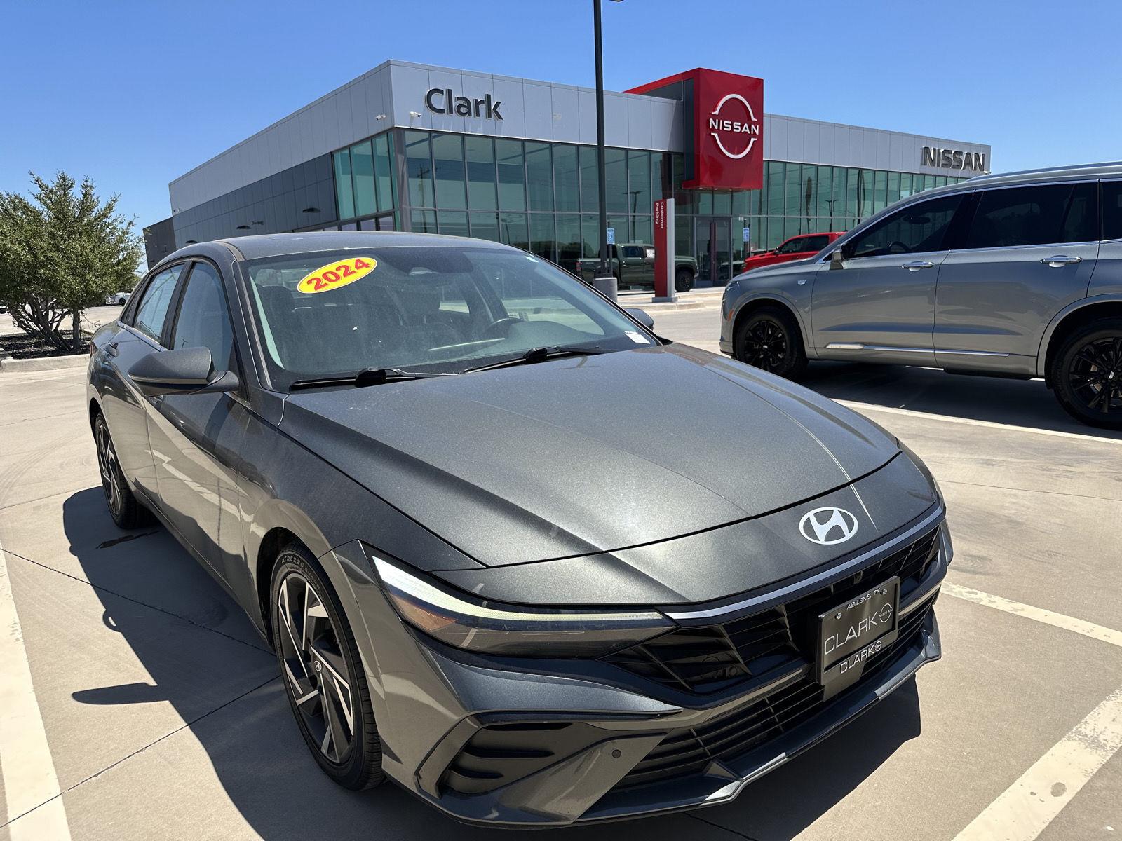 2024 Hyundai Elantra Limited FWD