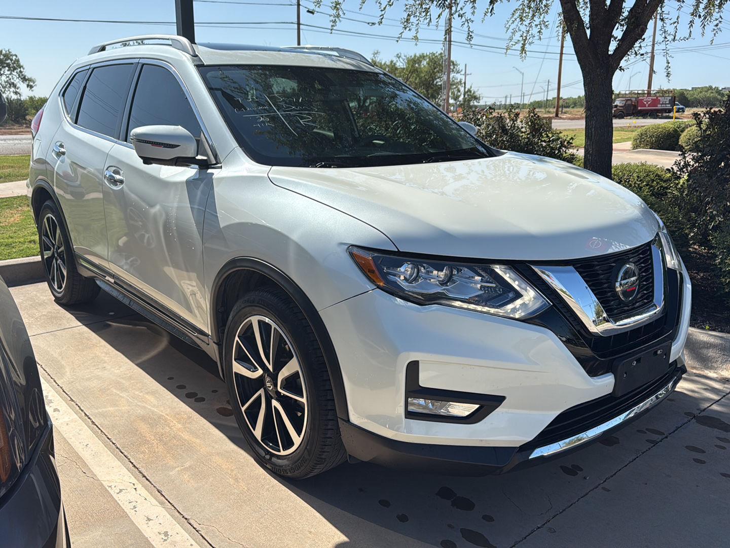 Pearl White Tricoat 2020 Nissan Rogue SUV / Crossover Front-Wheel Drive Continuously Variable Transmission