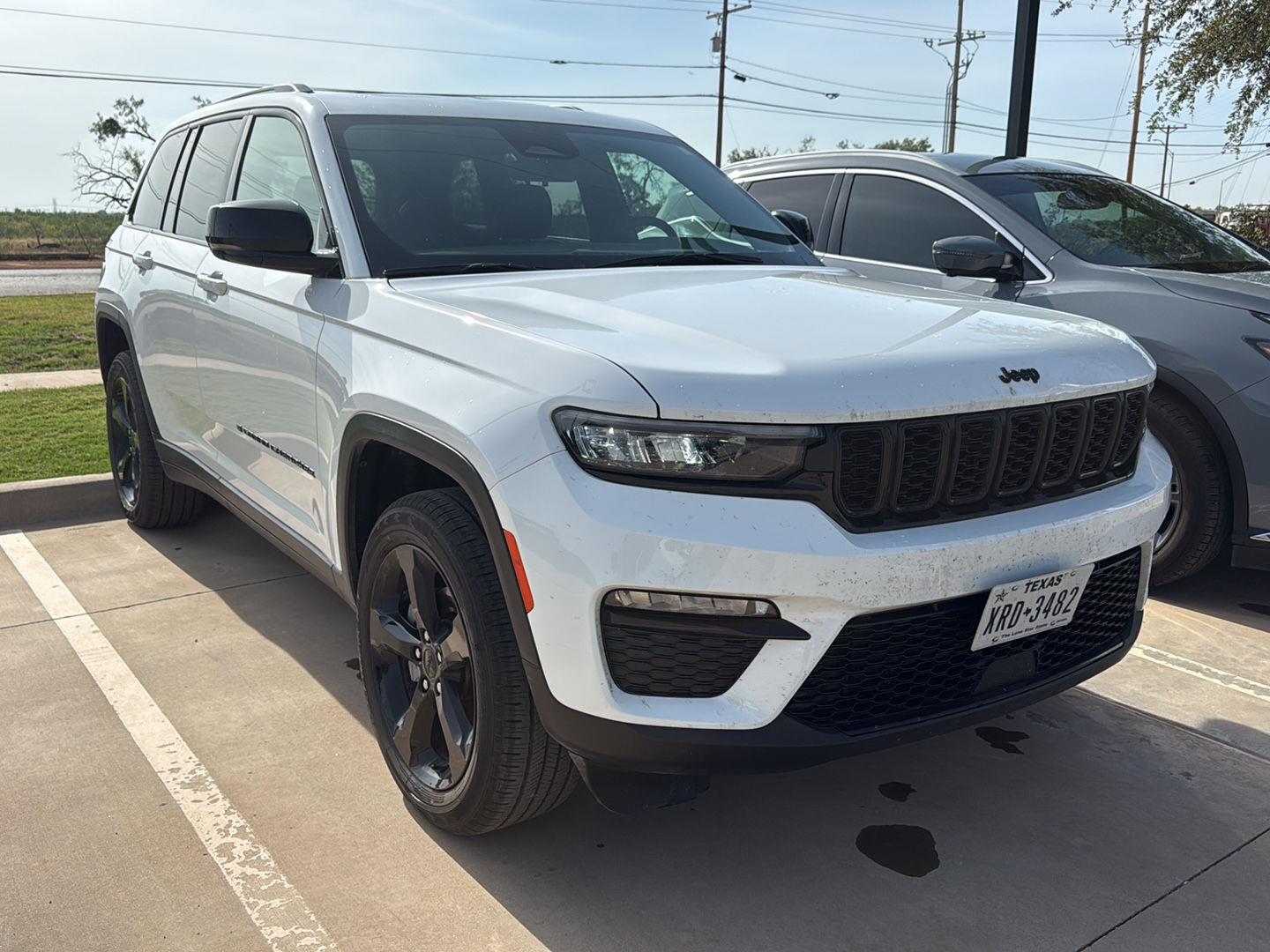 Bright White Clearcoat 2025 Jeep Grand Cherokee SUV / Crossover Four-Wheel Drive 8-Speed Automatic