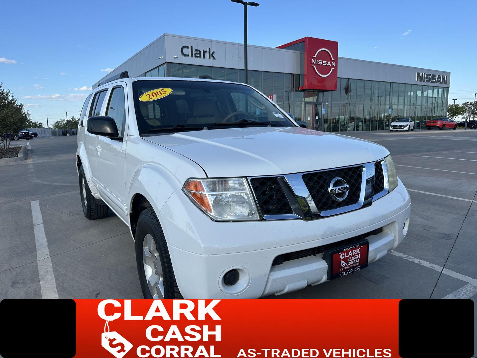 Avalanche 2005 Nissan Pathfinder SUV / Crossover Rear-Wheel Drive Automatic