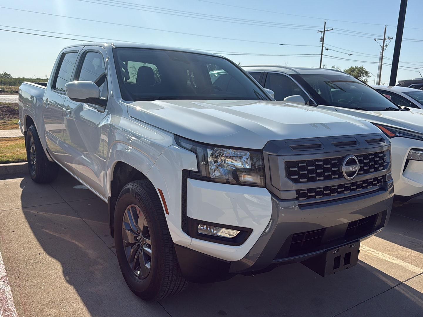 Glacier White 2025 Nissan Frontier Pickup Truck 4X2 Automatic