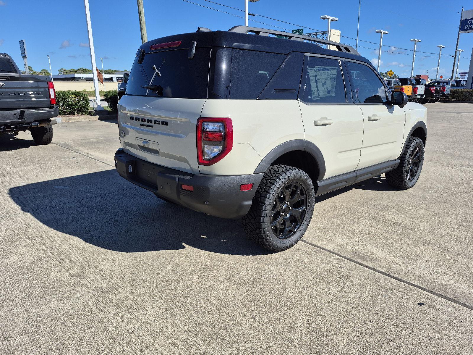 View vehicle photo 6