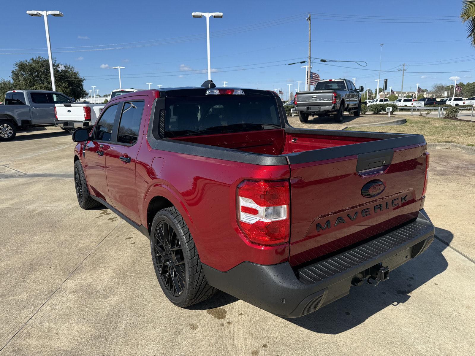 View vehicle photo 4