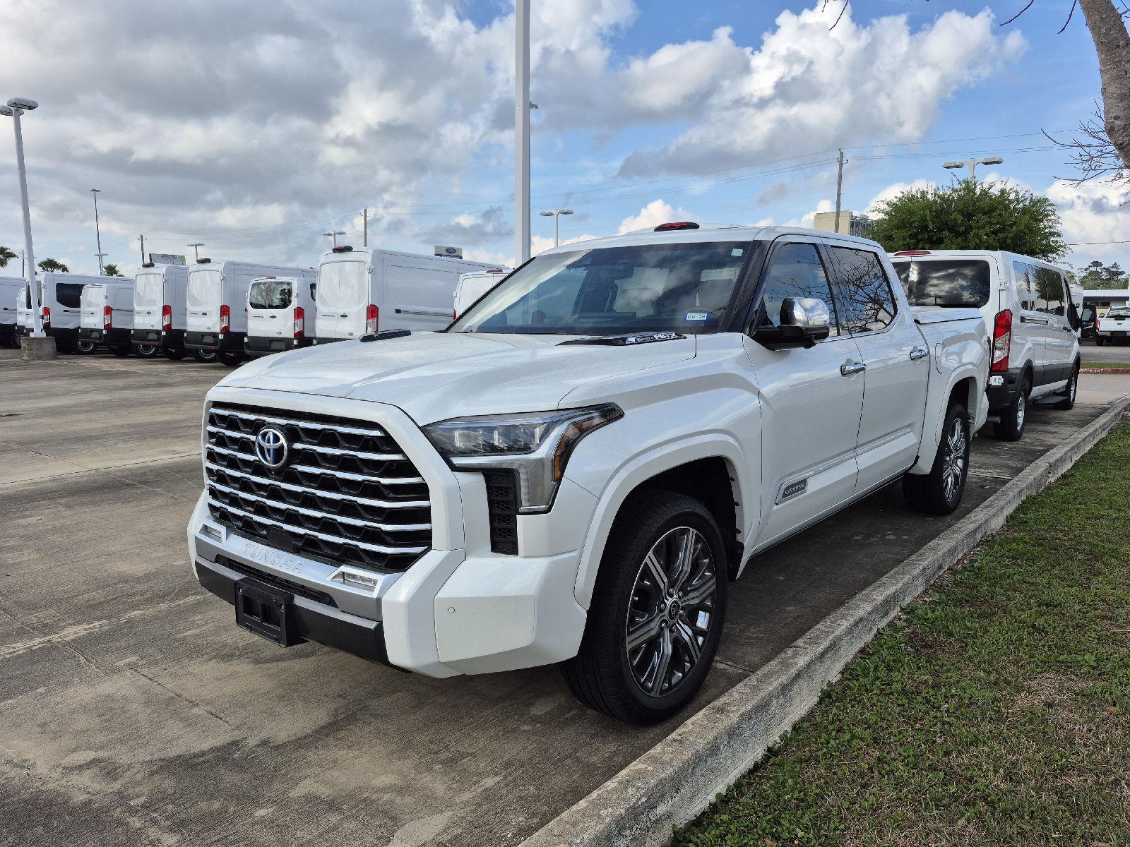 White (Wind Chill Pearl) 2023 Toyota Tundra Hybrid Capstone HV CrewMax Cab 4WD Pickup Truck Four-Wheel Drive Automatic