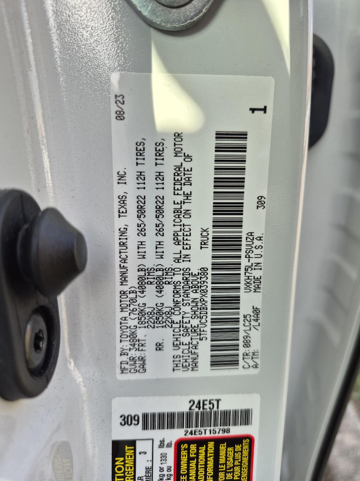 View vehicle photo 5