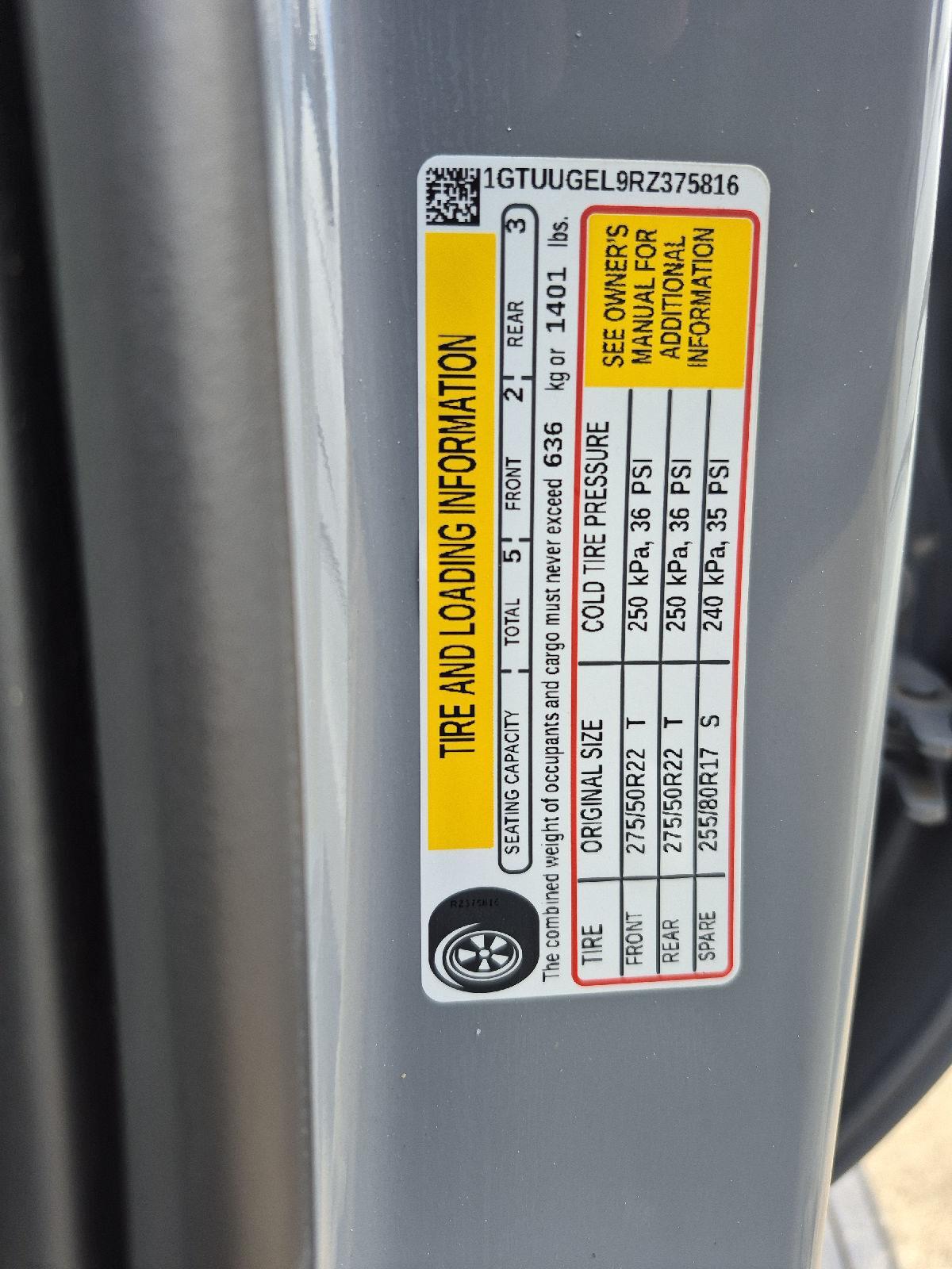 View vehicle photo 5