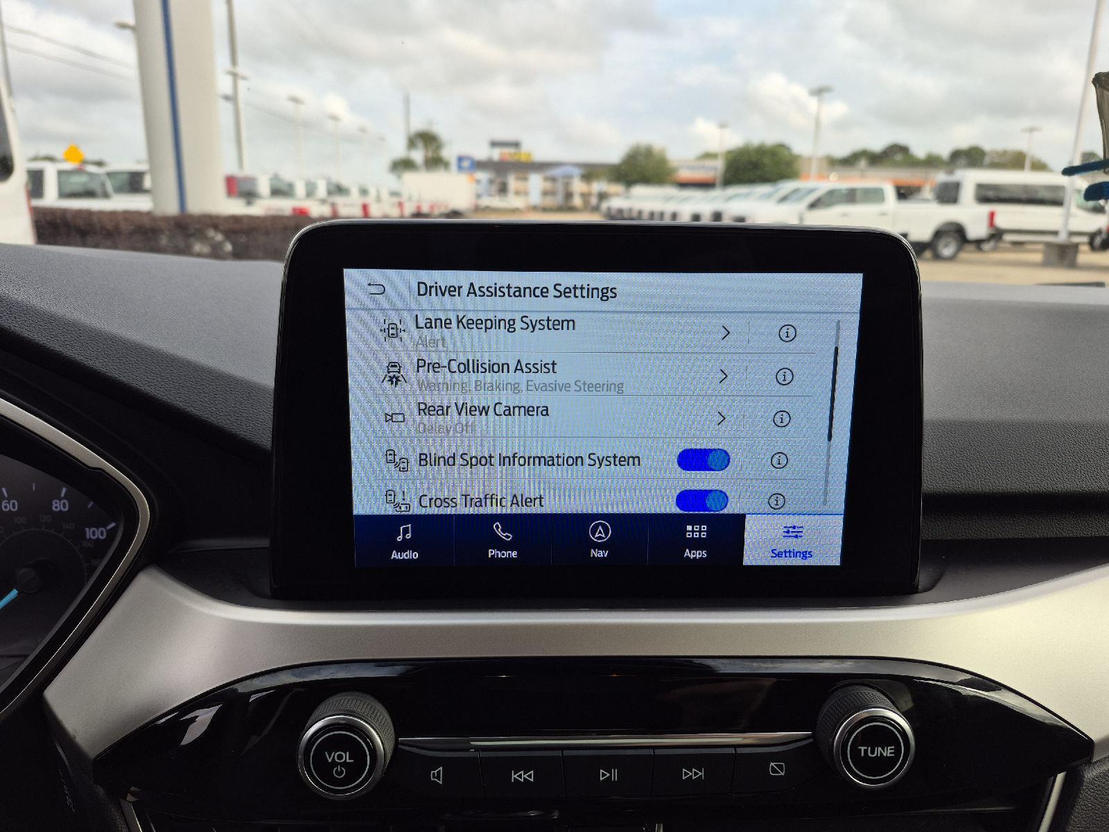 View vehicle photo 5