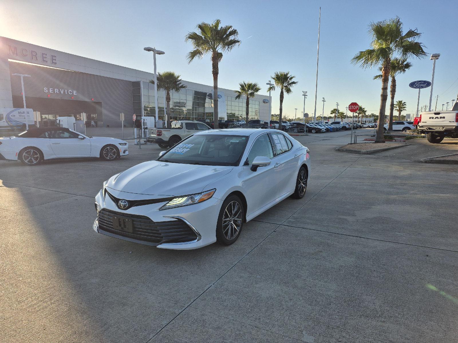 2021 Toyota Camry XLE FWD