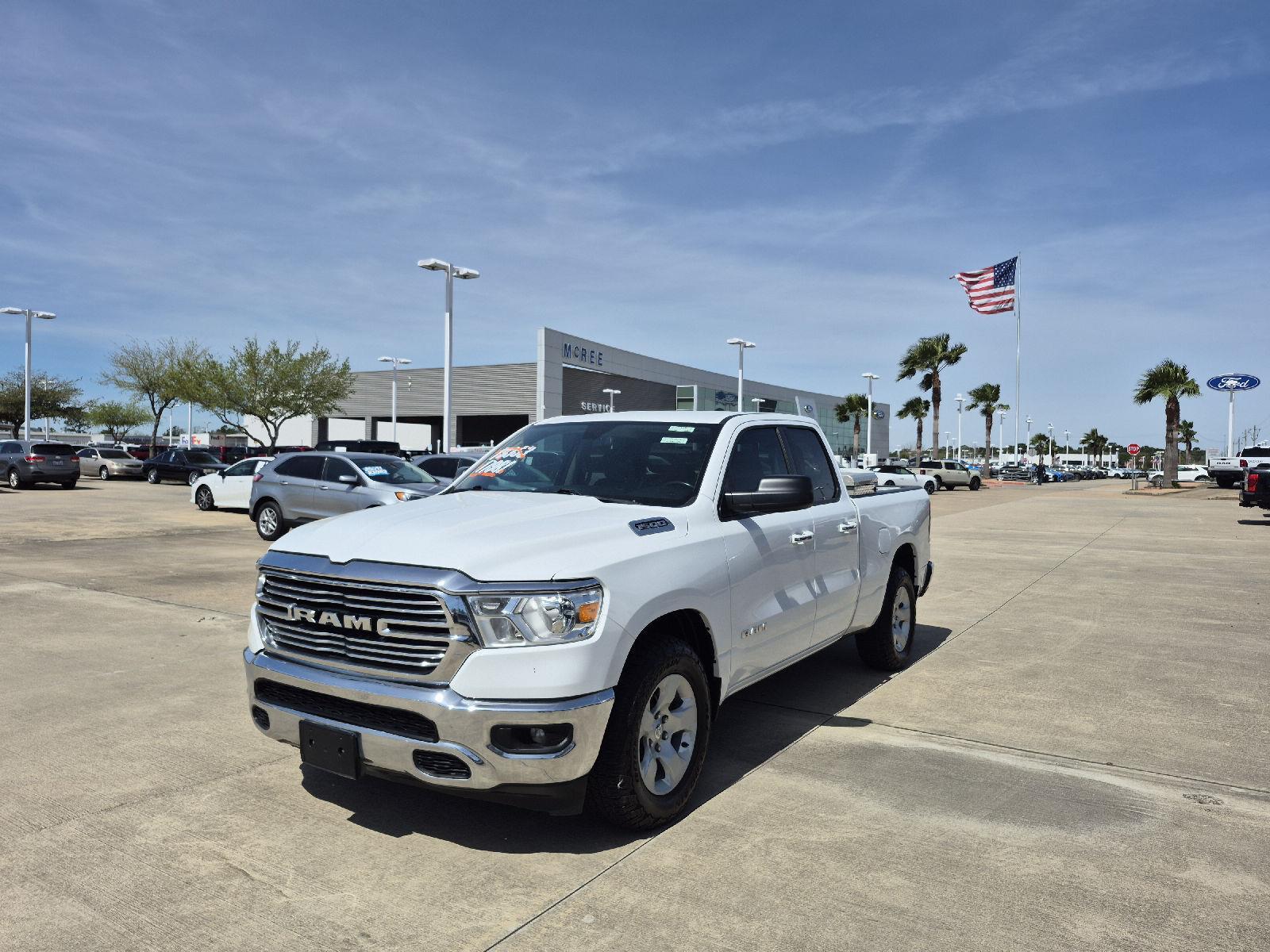 Bright White Clearcoat 2020 RAM 1500 Lone Star Quad Cab RWD Pickup Truck 4X2 8-Speed Automatic