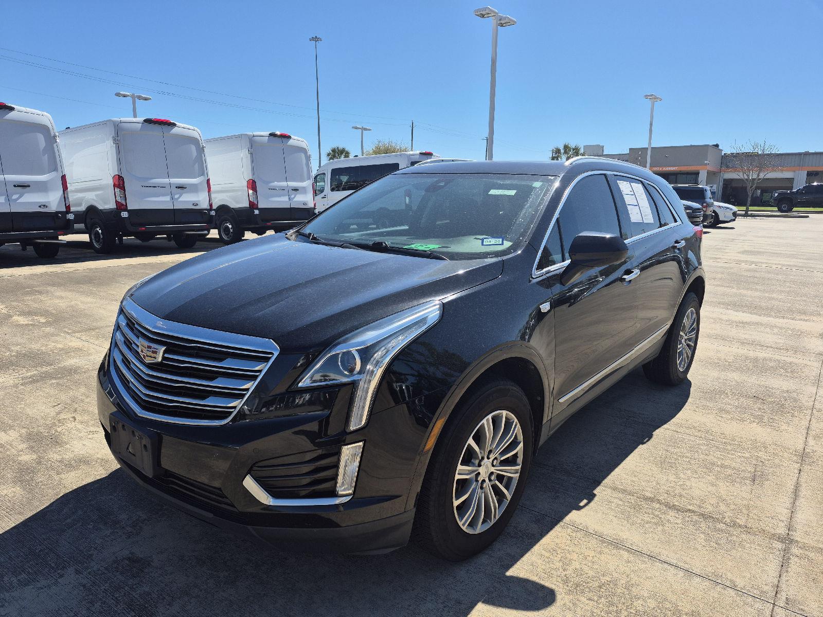 Stellar Black Metallic 2019 Cadillac XT5 Luxury FWD SUV / Crossover Front-Wheel Drive 8-Speed Automatic