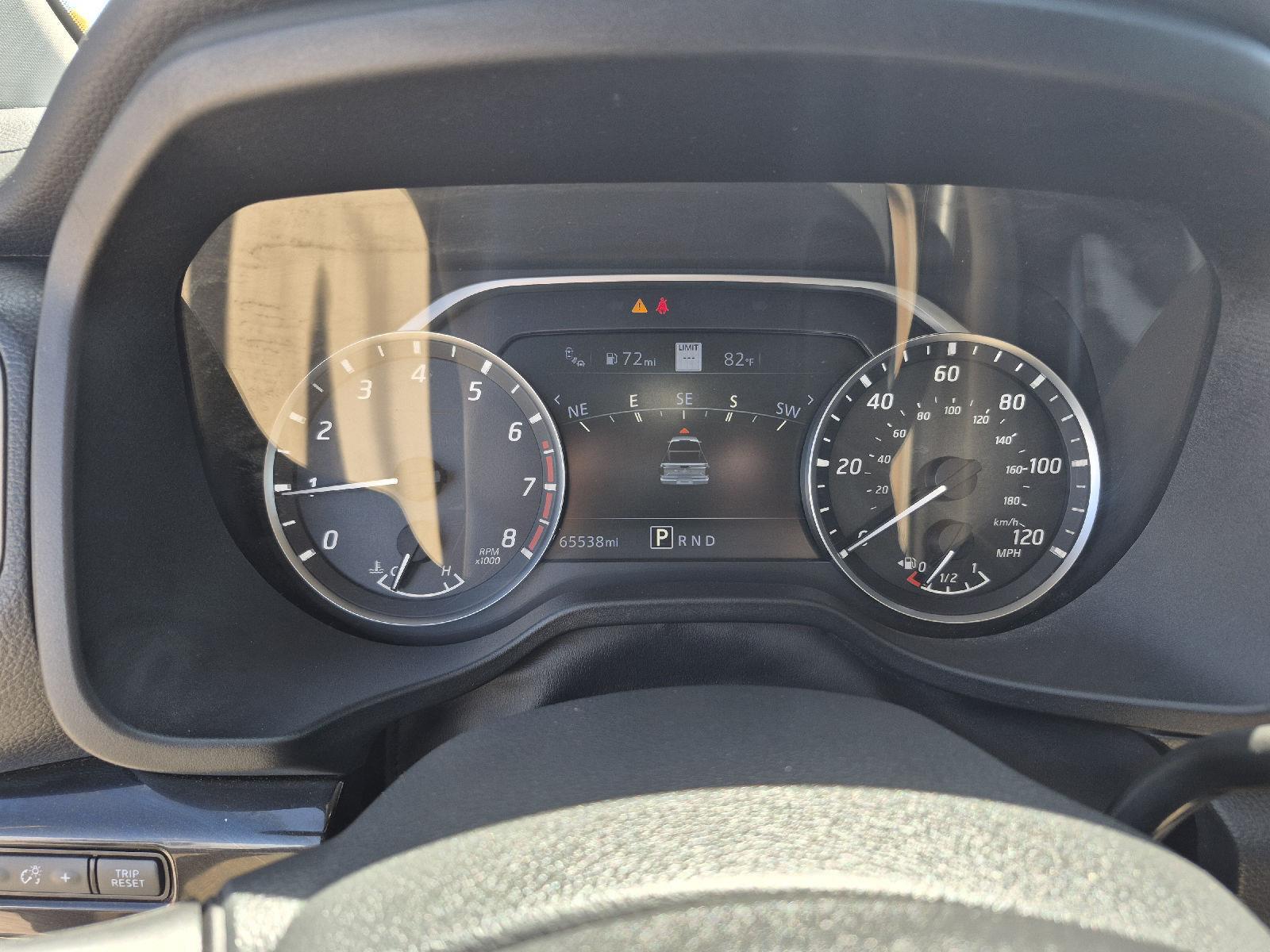 View vehicle photo 4