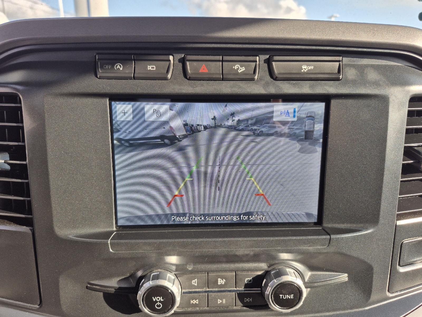 View vehicle photo 7