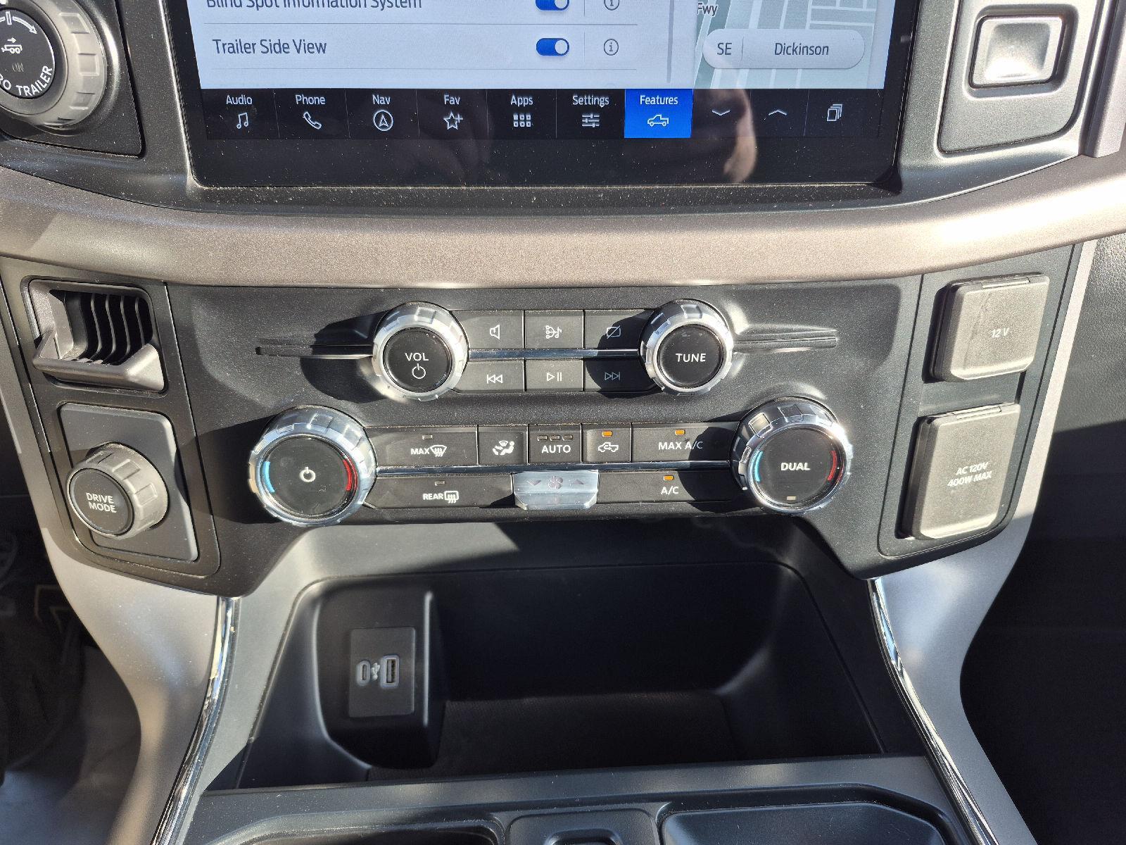 View vehicle photo 7