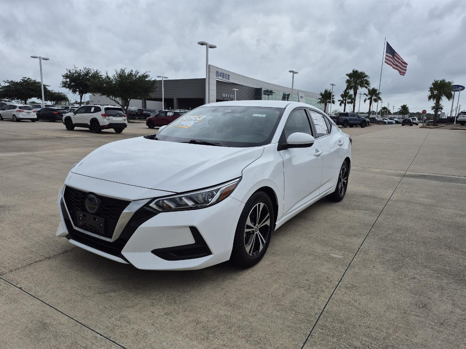 White (Fresh Powder) 2022 Nissan Sentra SV FWD Sedan Front-Wheel Drive Continuously Variable Transmission