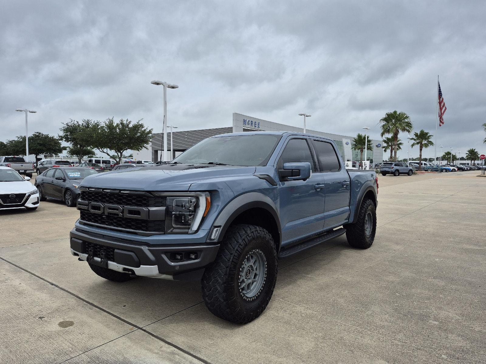 Blue (Azure Gray Metallic Tri-Coat) 2023 Ford F-150 Raptor SuperCrew 4WD Pickup Truck Four-Wheel Drive Automatic