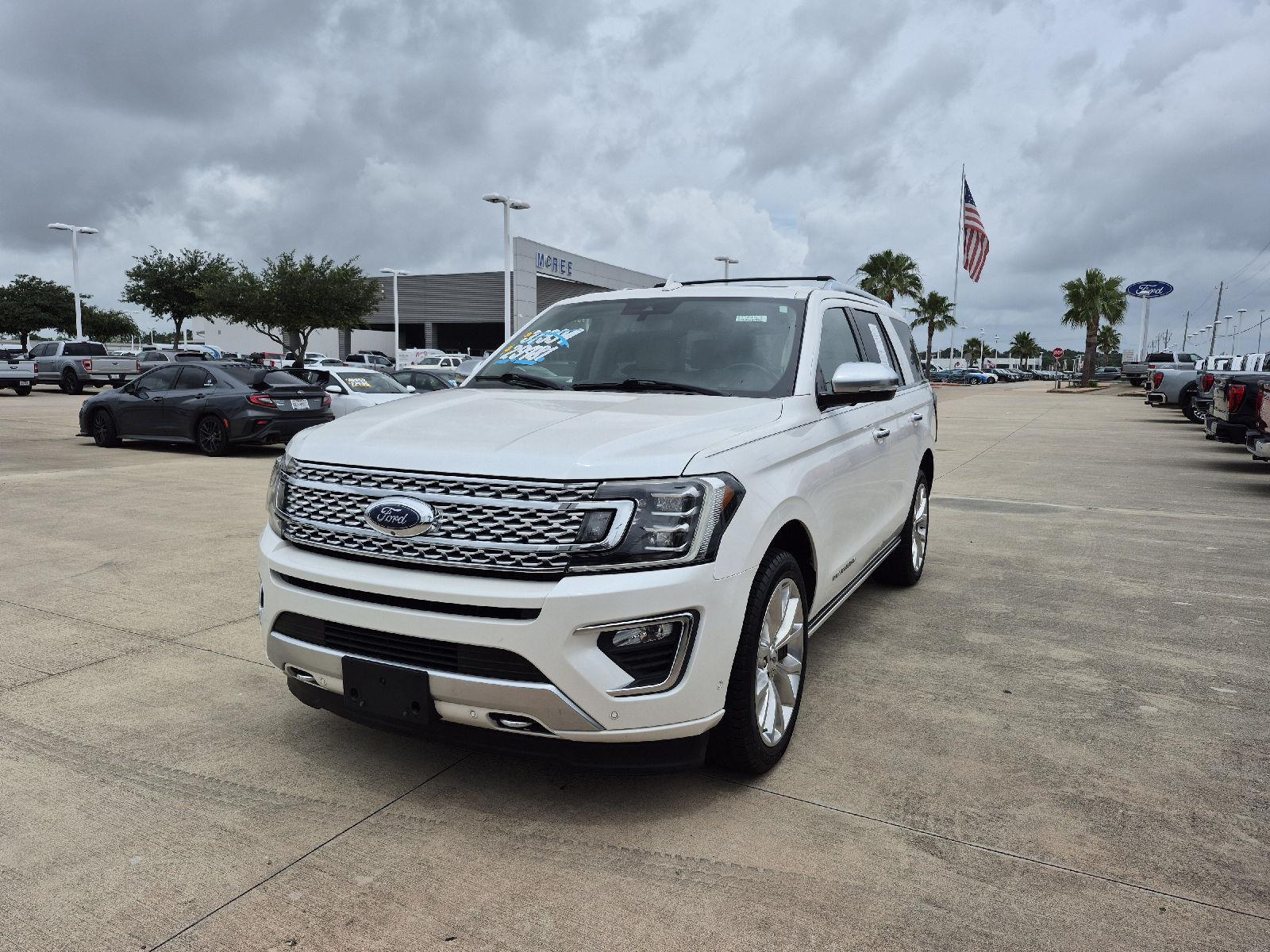 White Platinum Metallic Tri-Coat 2019 Ford Expedition Platinum 4WD SUV / Crossover Four-Wheel Drive Automatic