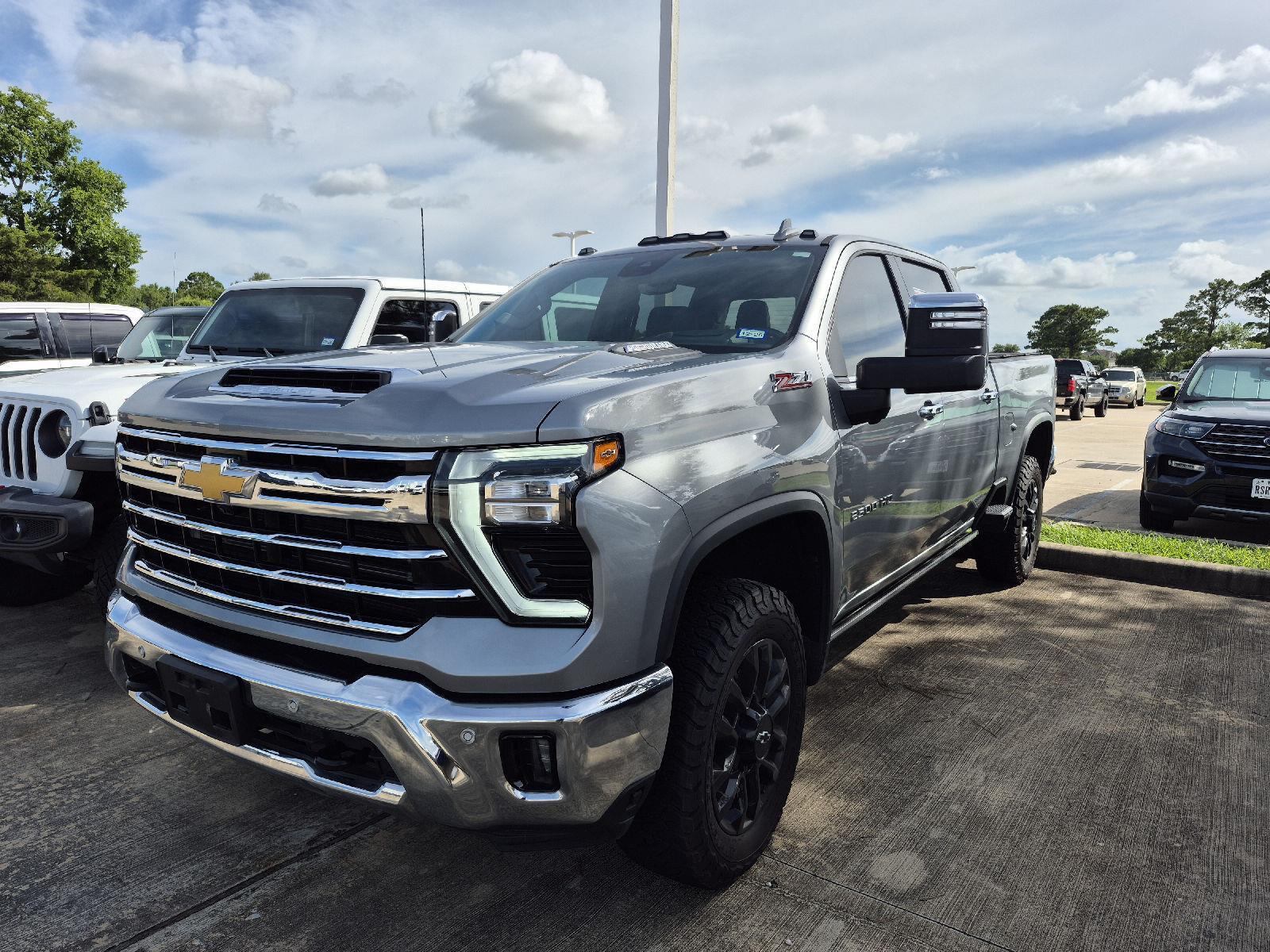 2025 Chevrolet Silverado 2500HD LTZ Crew Cab 4WD