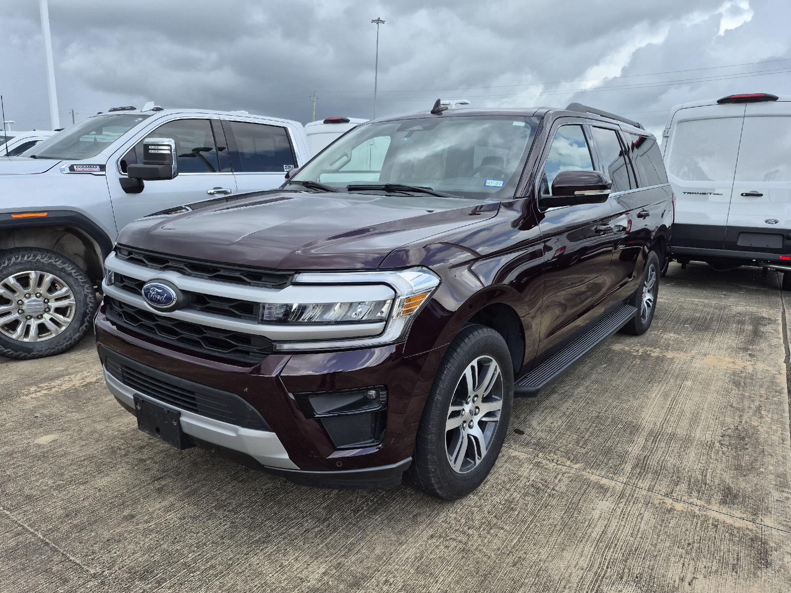  2024 Ford Expedition MAX XLT RWD   