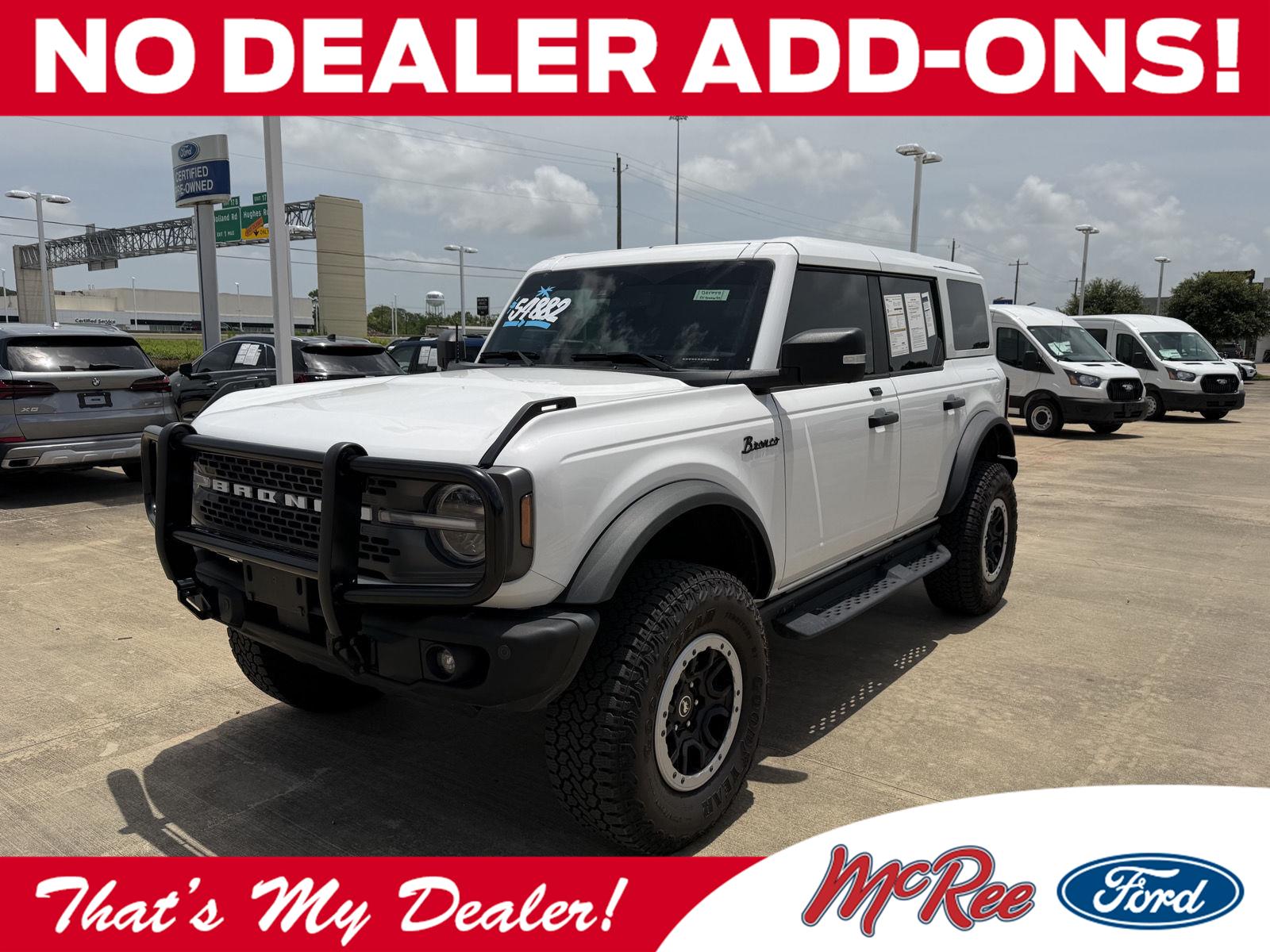 Oxford White 2025 Ford Bronco SUV / Crossover Four-Wheel Drive 7-Speed Manual