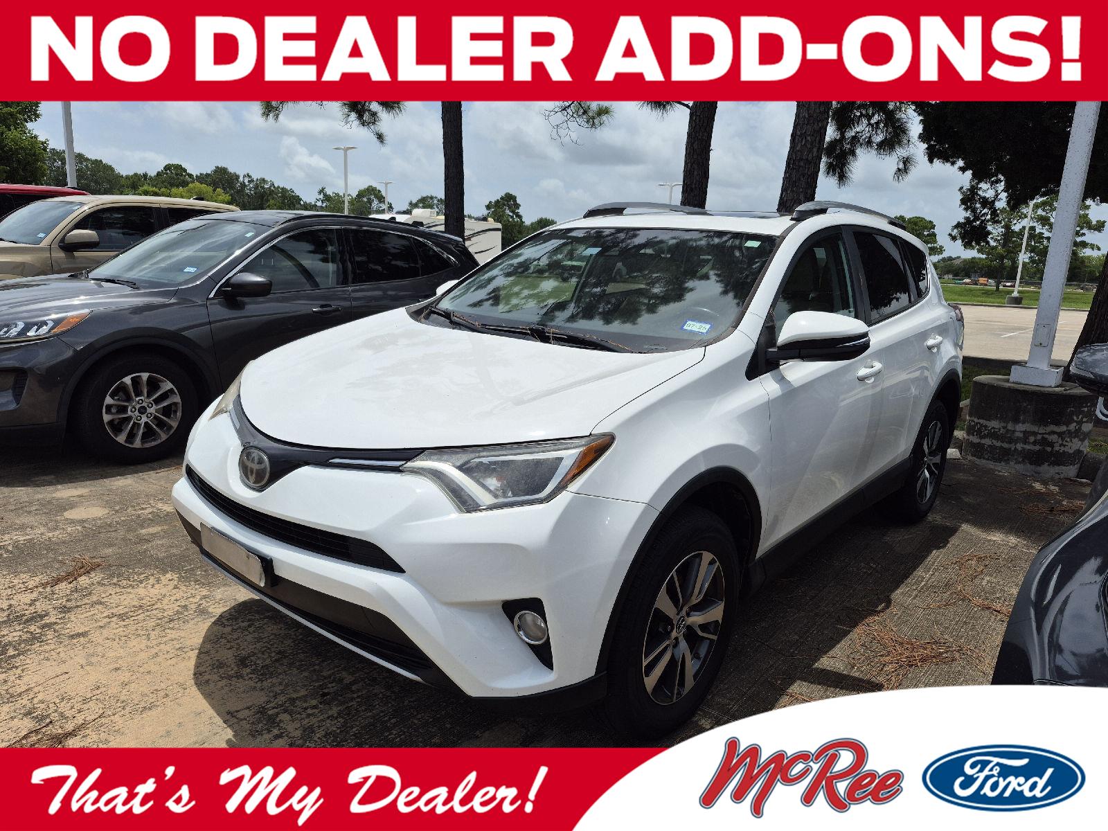 Super White 2018 Toyota RAV4 SUV / Crossover Front-Wheel Drive 6-Speed Automatic