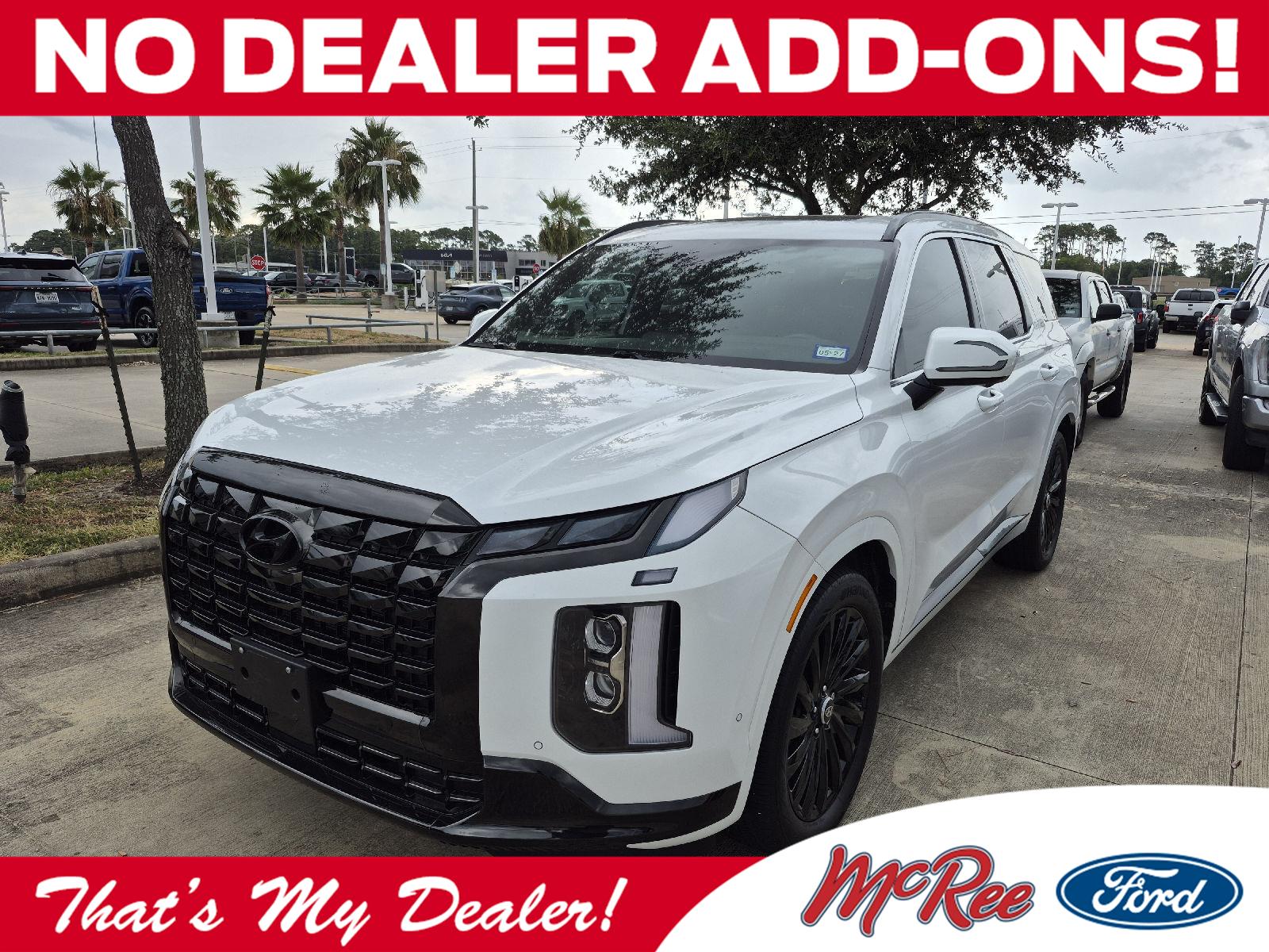Hyper White 2024 Hyundai Palisade SUV / Crossover All-Wheel Drive Automatic