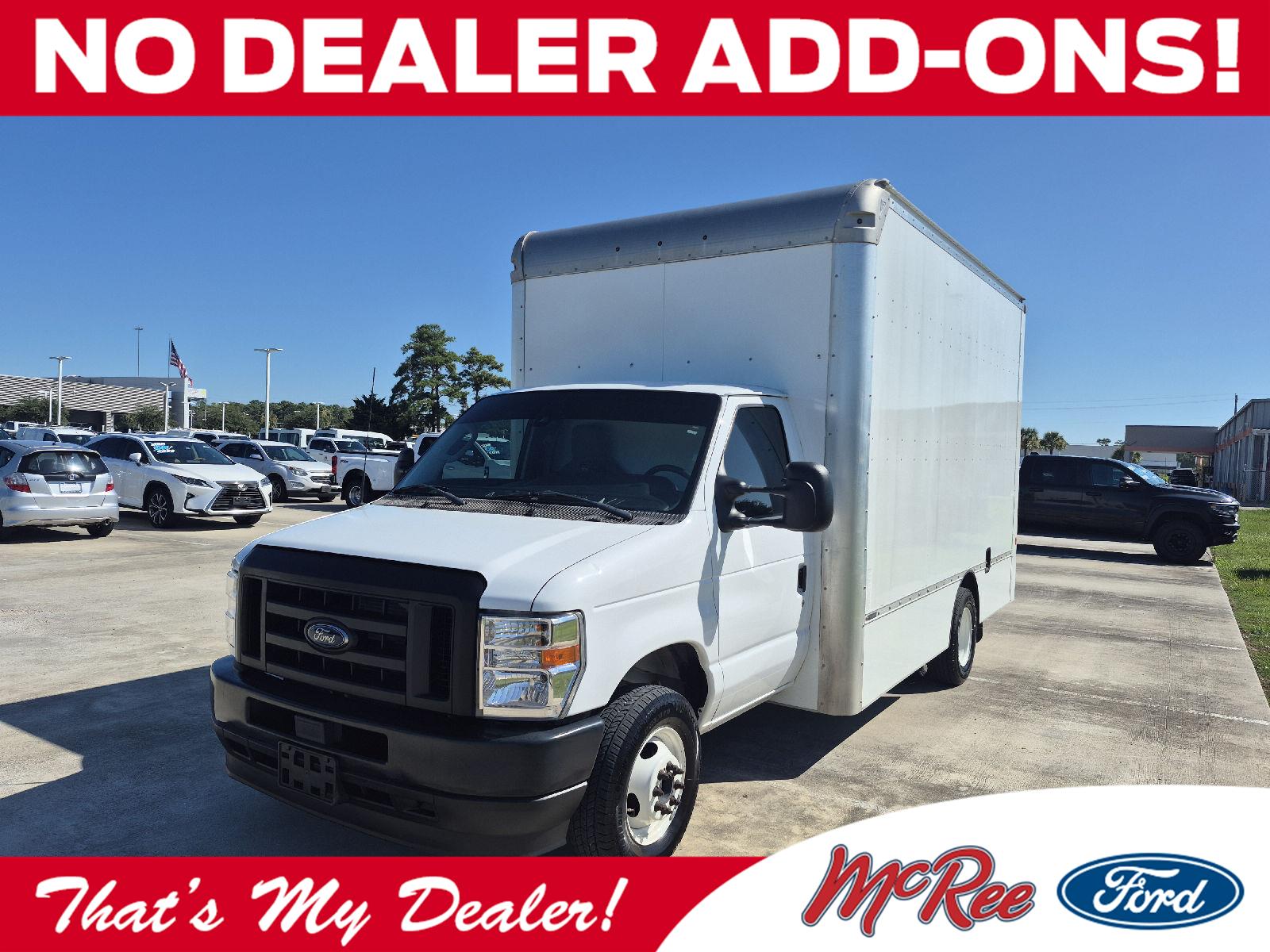 Oxford White 2024 Ford E-Series Chassis Pickup Truck Rear-Wheel Drive 6-Speed Automatic