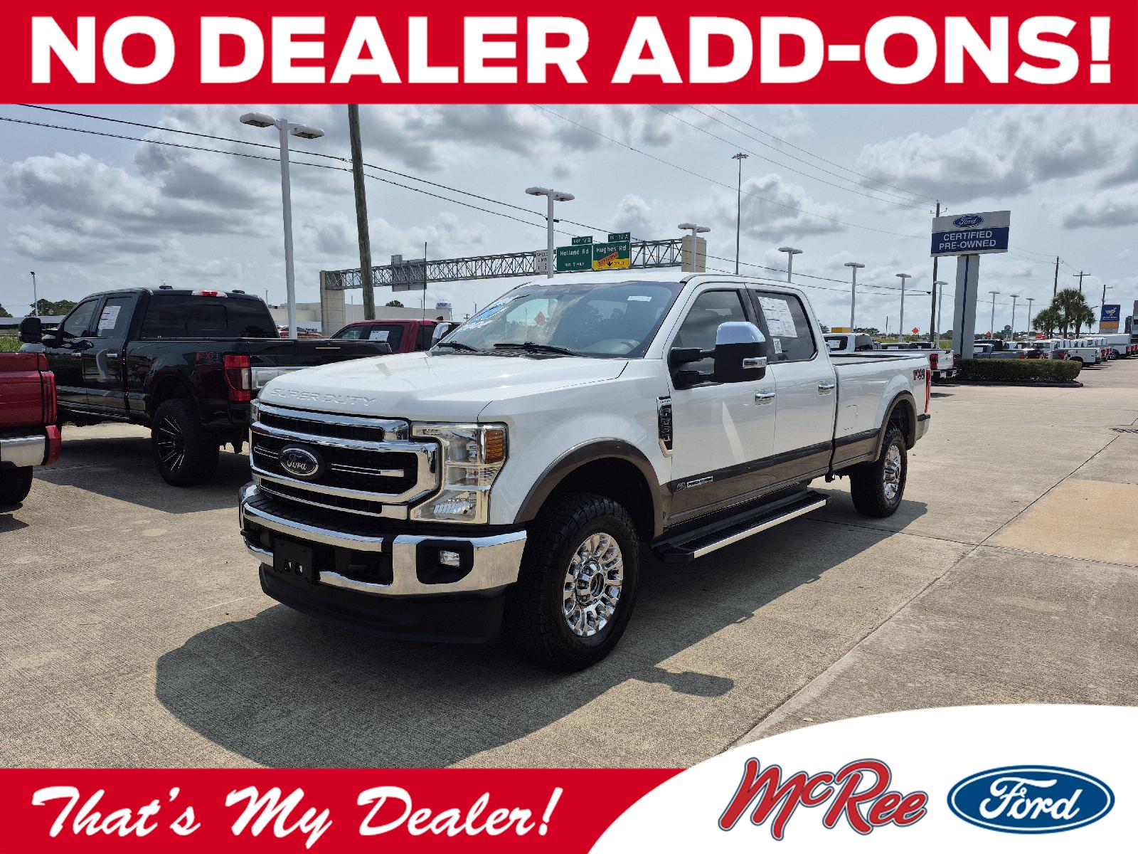 Star White Metallic Tri-Coat/Stone Gray 2022 Ford F-350 Super Duty Pickup Truck Four-Wheel Drive Automatic