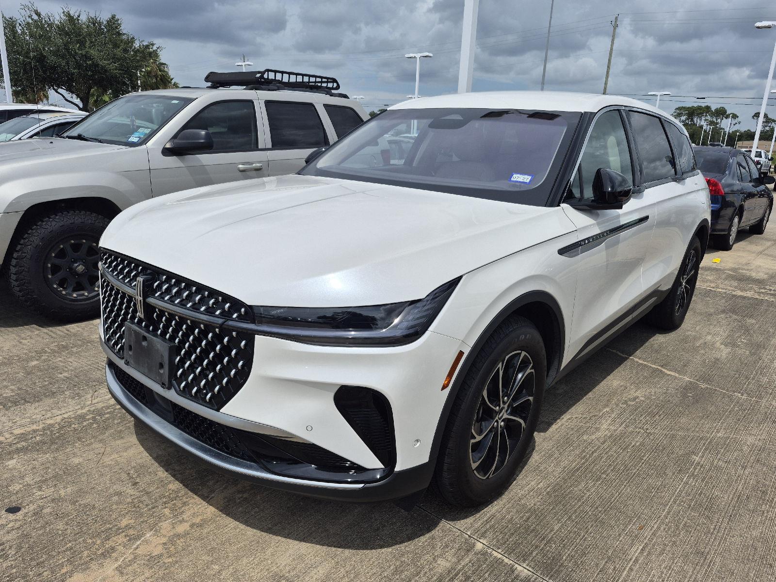 2024 Lincoln Nautilus Blanco (White Platinum Metallic Tri-Coat) SUV/Crossover Tracción en las cuatro ruedas 8 velocidades Automática