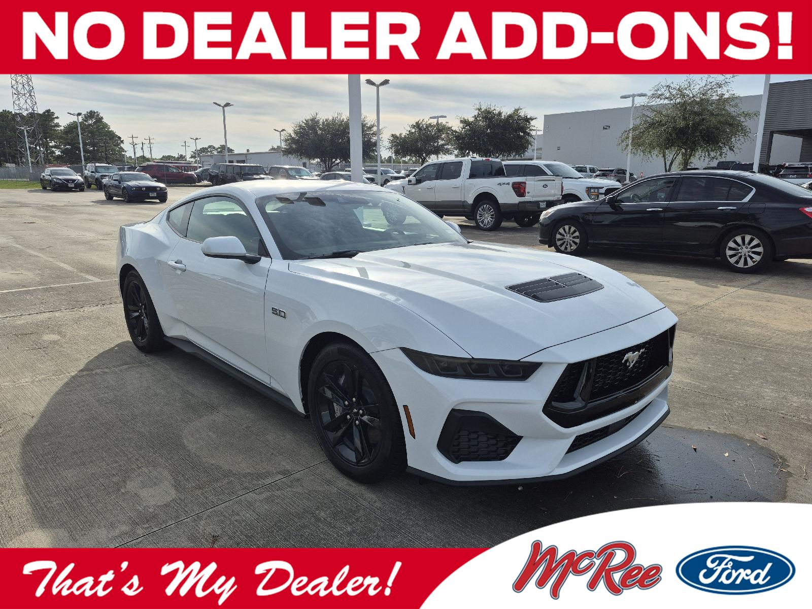 Oxford White 2026 Ford Mustang Coupe Rear-Wheel Drive Automatic