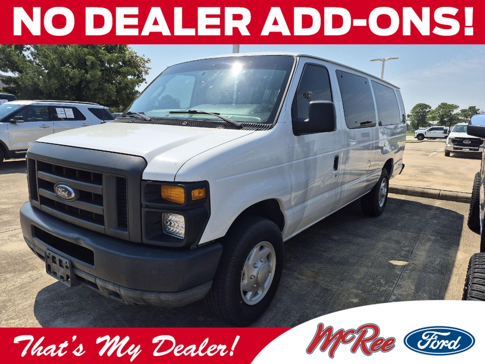 Oxford White 2009 Ford E-Series Van Rear-Wheel Drive 4-Speed Automatic Overdrive