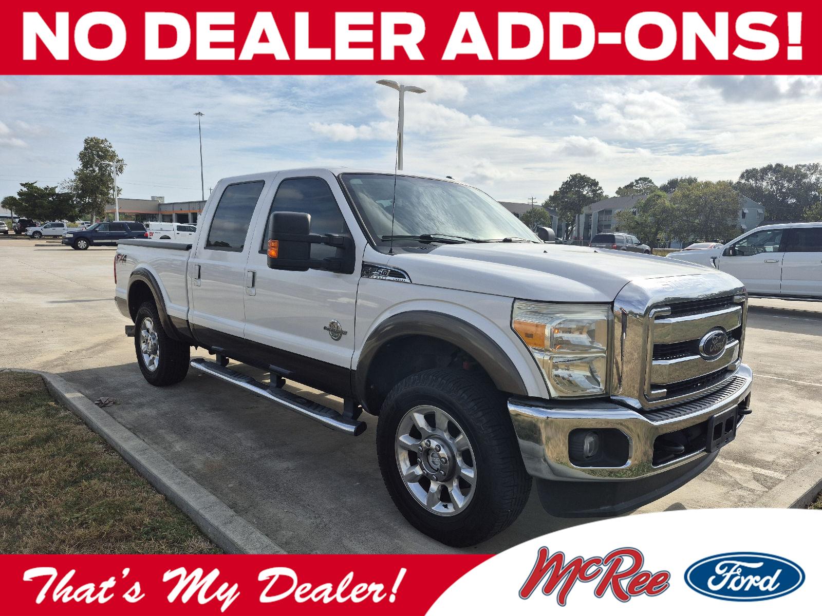 White Platinum Metallic Tri-Coat/Caribou 2016 Ford F-250 Super Duty Pickup Truck Four-Wheel Drive 6-Speed Automatic