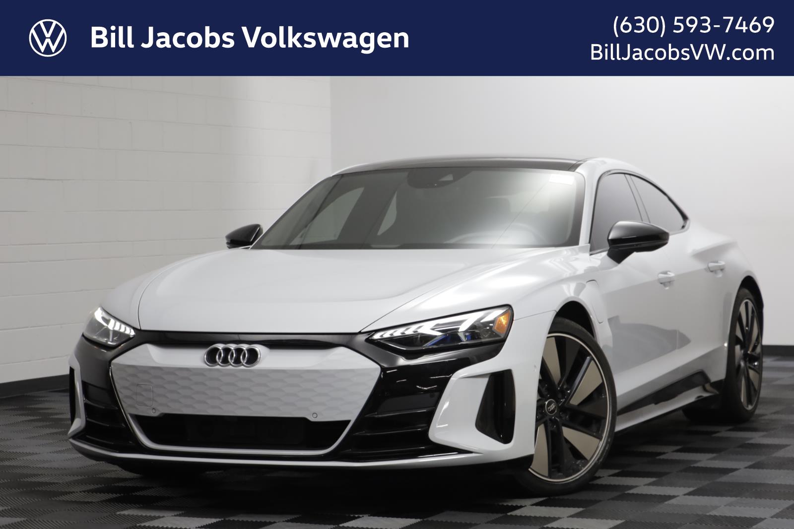 Suzuka Gray Metallic 2024 Audi e-tron GT quattro Prestige AWD Sedan All-Wheel Drive Automatic