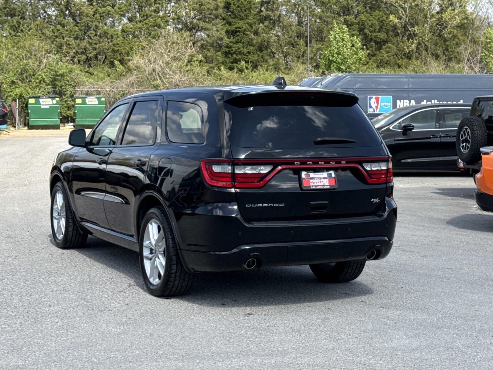 View vehicle photo 7