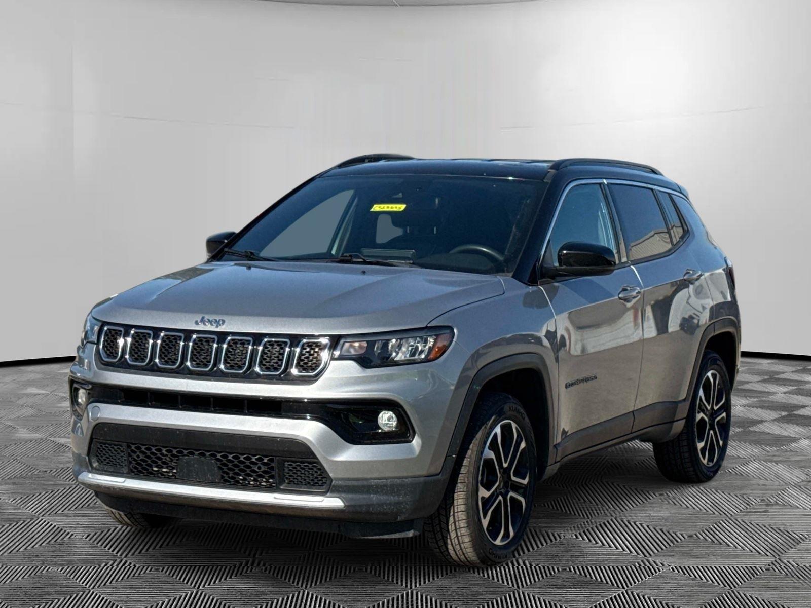 Billet Silver Metallic Clearcoat 2023 Jeep Compass Limited 4WD SUV / Crossover Four-Wheel Drive 8-Speed Automatic