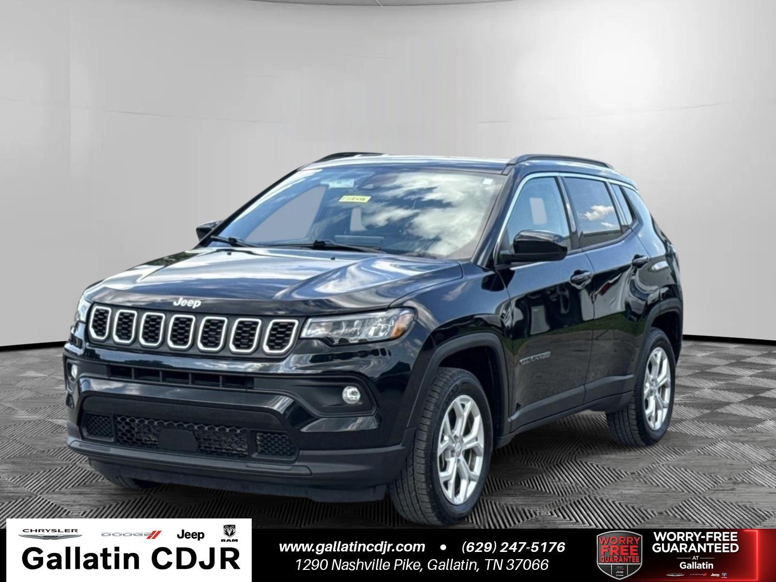 Diamond Black Crystal Pearlcoat 2024 Jeep Compass SUV / Crossover Four-Wheel Drive 8-Speed Automatic