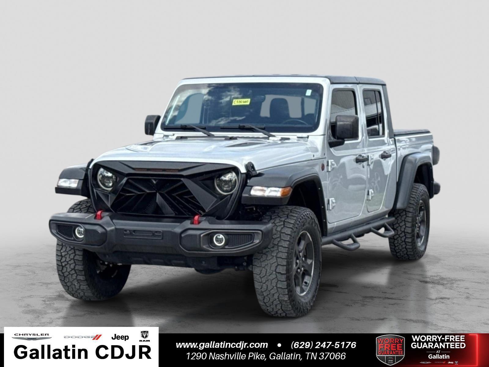 Silver Zynith Clearcoat 2023 Jeep Gladiator Pickup Truck Four-Wheel Drive 8-Speed Automatic