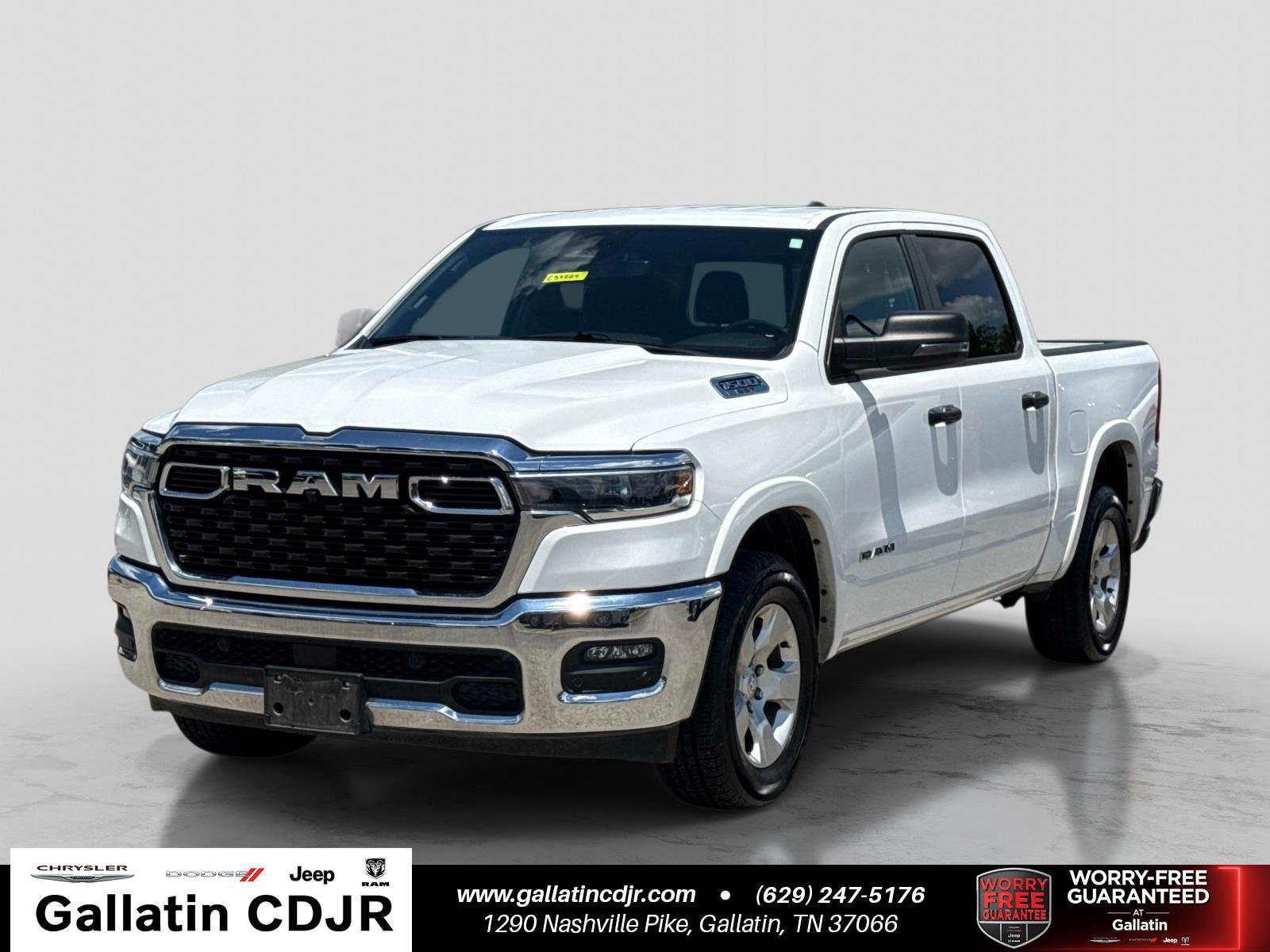 2025 RAM 1500 Blanco (Bright White Clearcoat) Camioneta Todo terreno 8 velocidades Automática
