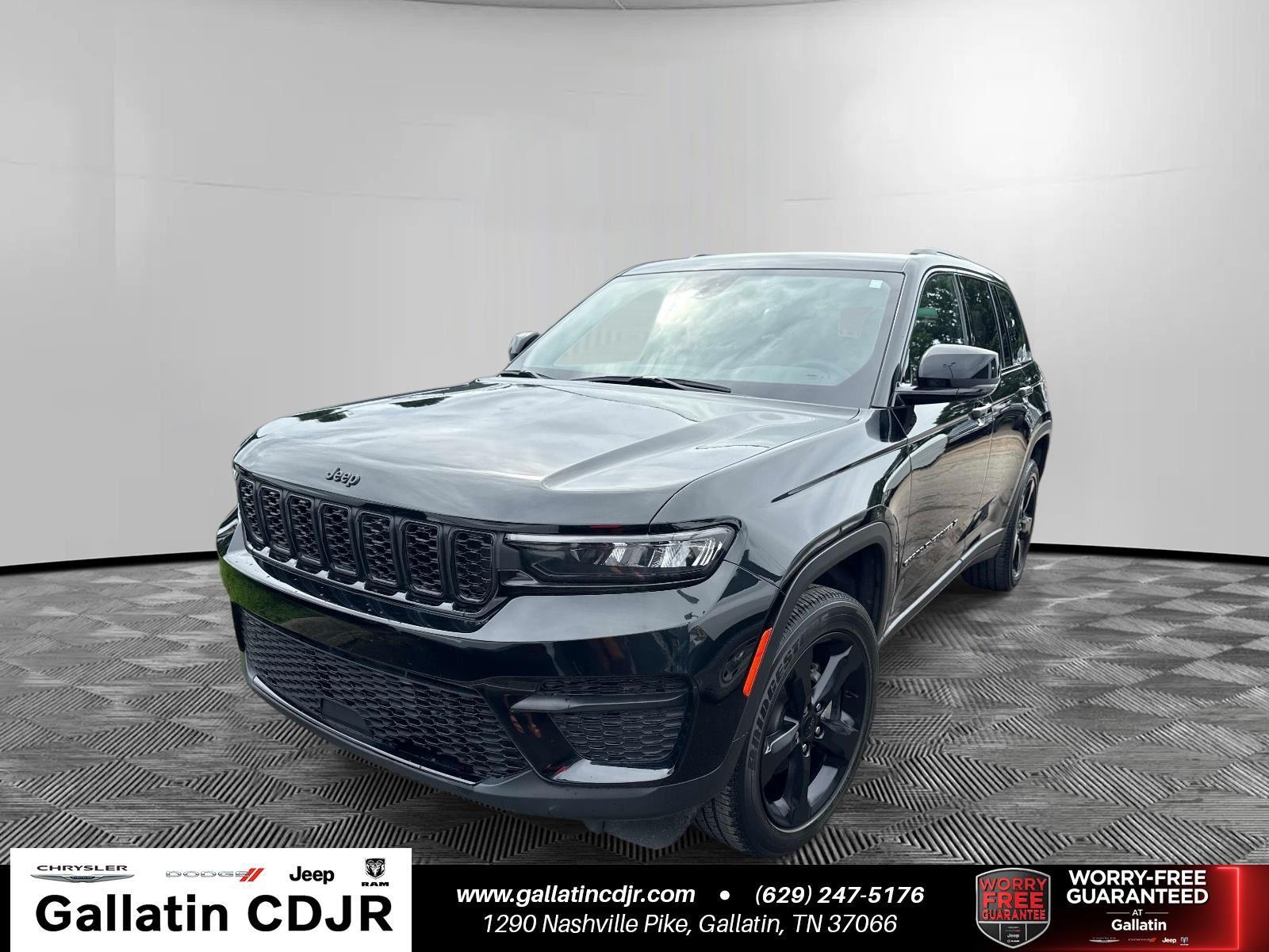 Diamond Black Crystal Pearlcoat 2023 Jeep Grand Cherokee SUV / Crossover Four-Wheel Drive 8-Speed Automatic