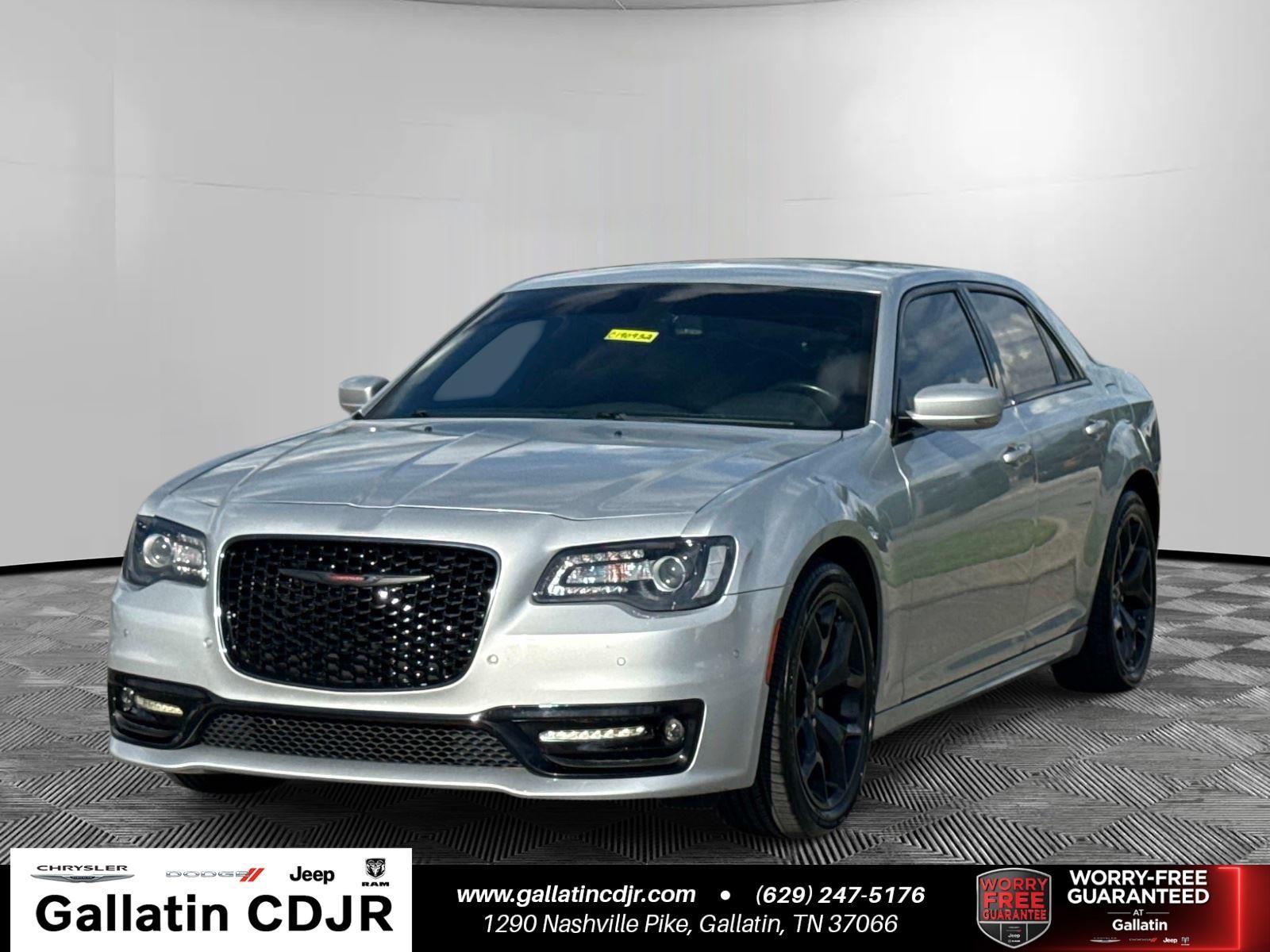 Silver Mist Clearcoat 2022 Chrysler 300 Sedan Rear-Wheel Drive 8-Speed Automatic