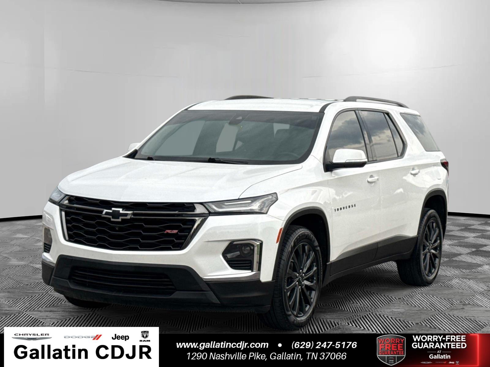 White (Iridescent Pearl Tricoat) 2023 Chevrolet Traverse SUV / Crossover Front-Wheel Drive 9-Speed Automatic