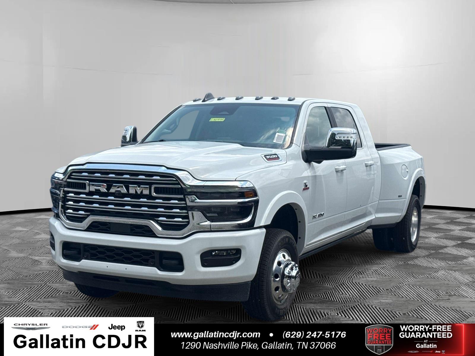 Bright White Clearcoat 2026 RAM 3500 Pickup Truck Four-Wheel Drive 8-Speed Automatic