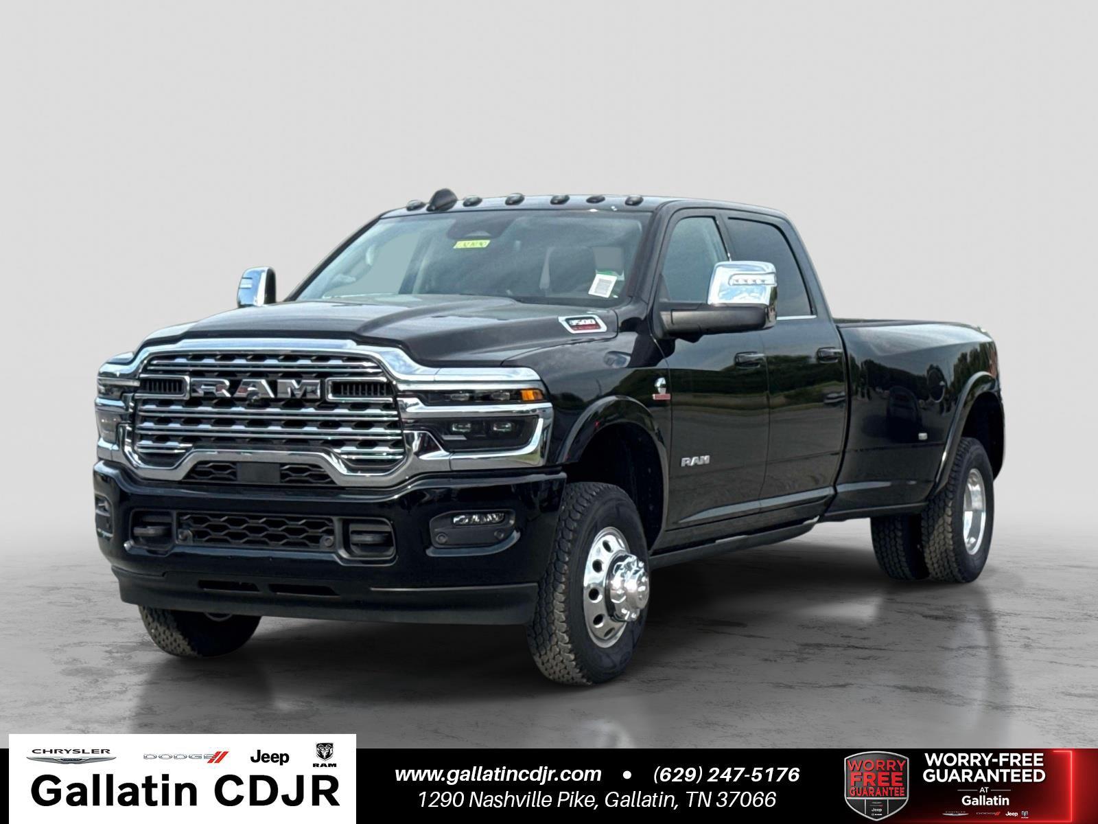 Diamond Black Crystal Pearlcoat 2026 RAM 3500 Pickup Truck Four-Wheel Drive 8-Speed Automatic