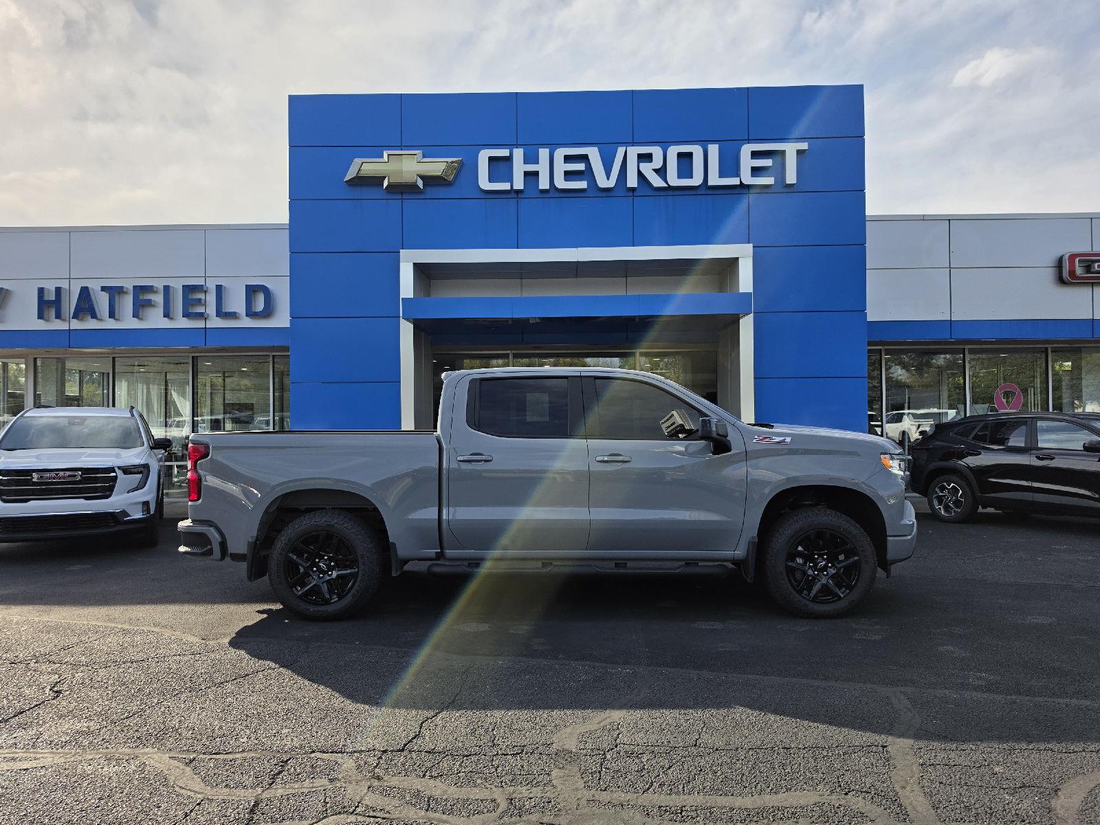 2025 Chevrolet Silverado 1500 RST Crew Cab 4WD