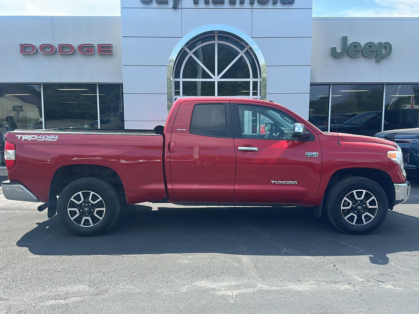  2017 Toyota Tundra Limited Double Cab 5.7L FFV 4WD   