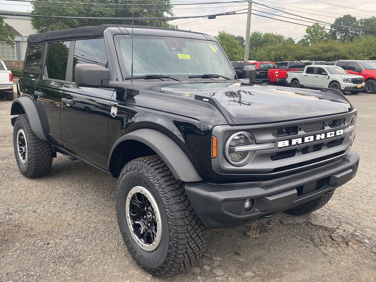 Shadow Black 2021 Ford Bronco SUV / Crossover Four-Wheel Drive Automatic