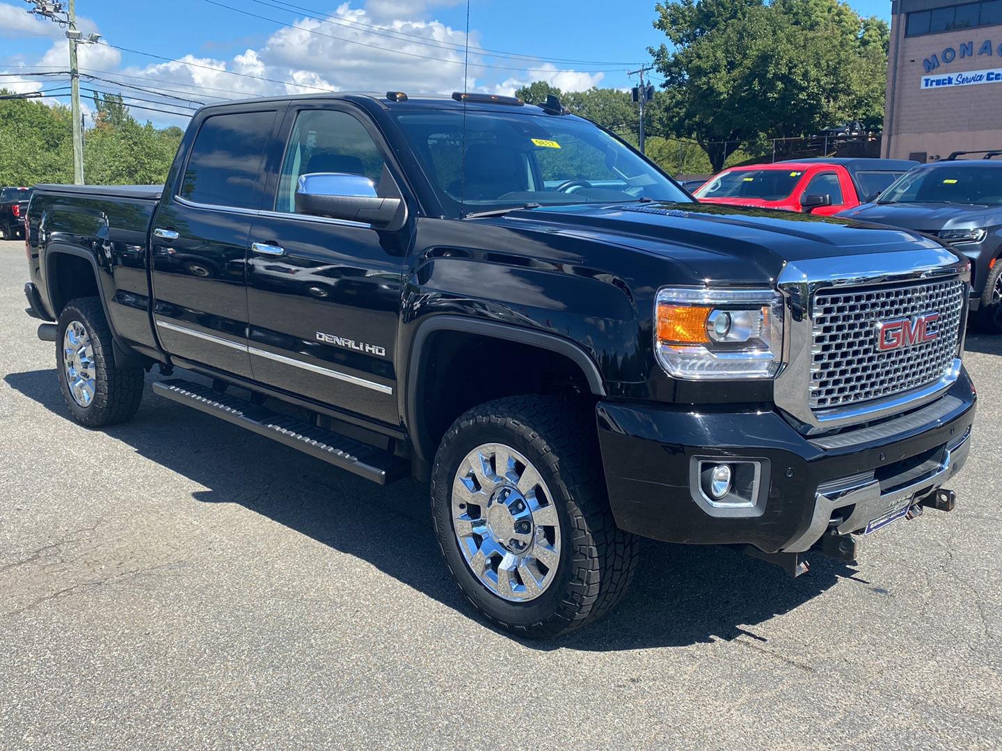 Onyx Black 2016 GMC Sierra 2500HD Pickup Truck Four-Wheel Drive 6-Speed Automatic