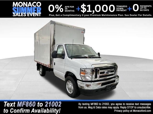 Oxford White 2025 Ford E-Series Chassis Pickup Truck Rear-Wheel Drive 6-Speed Automatic