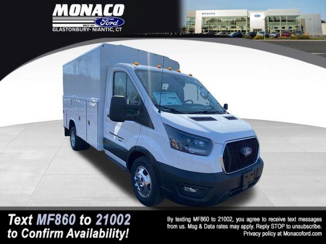 2026 Ford Transit Chassis Blanco (Oxford White) Van Tracción en las cuatro ruedas 