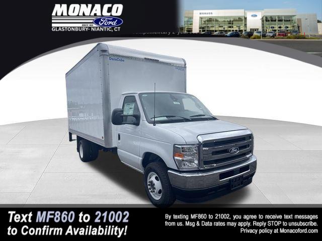 Oxford White 2026 Ford E-Series Chassis Pickup Truck Rear-Wheel Drive 6-Speed Automatic