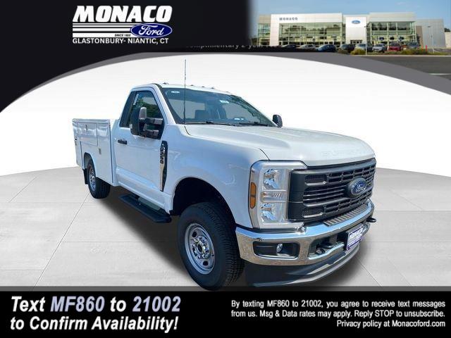 Oxford White 2026 Ford F-250 Super Duty Pickup Truck Four-Wheel Drive Automatic
